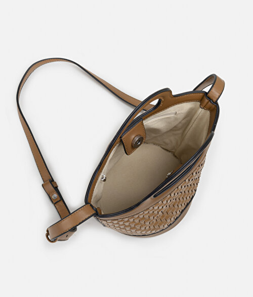 Örgü dokulu bucket çanta