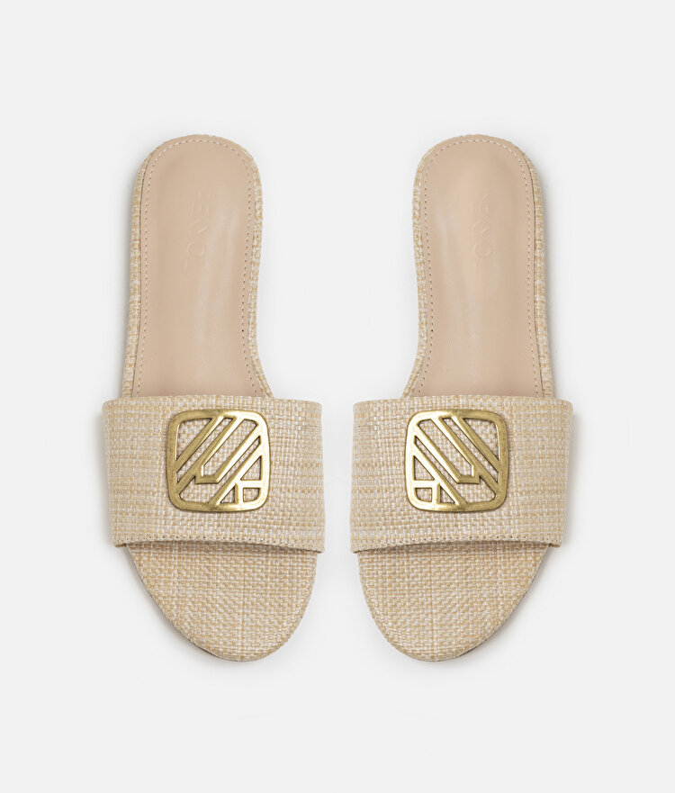 Monogram tokalı terlik